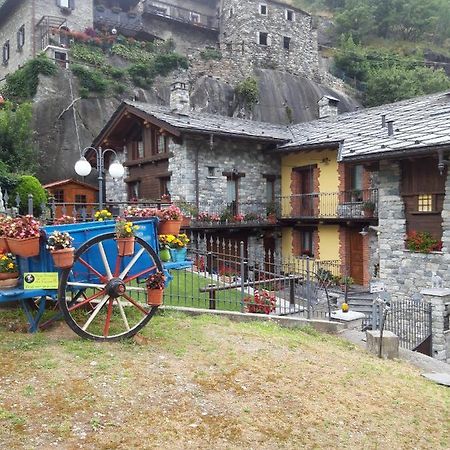 La Coccinella Villa Donnaz ภายนอก รูปภาพ